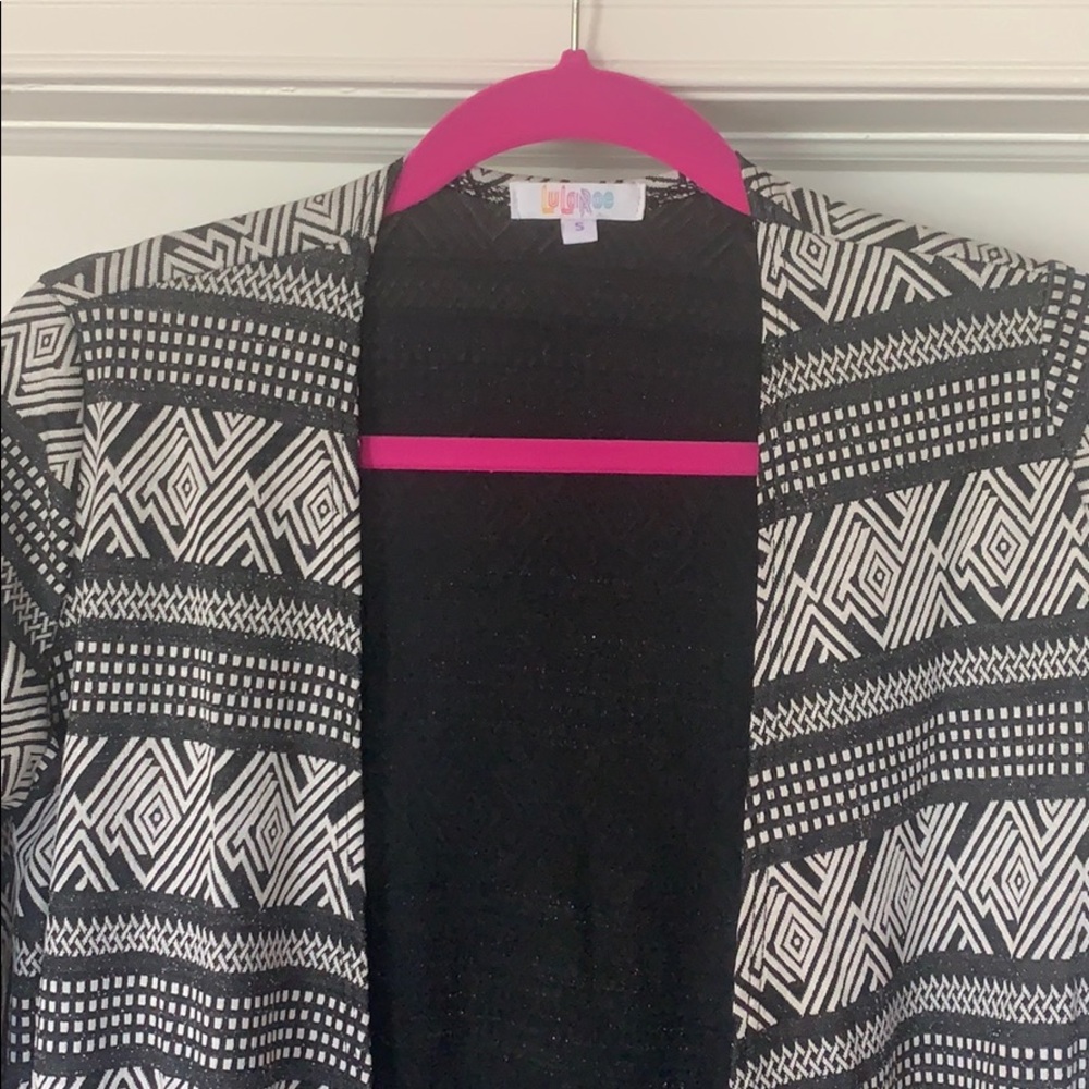 🖤✨ Dressy cardigan! Perfect for holidays!✨🖤